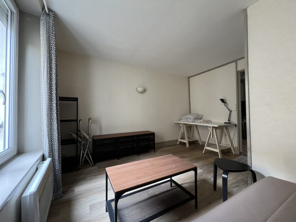 STUDIO MEUBLÉ