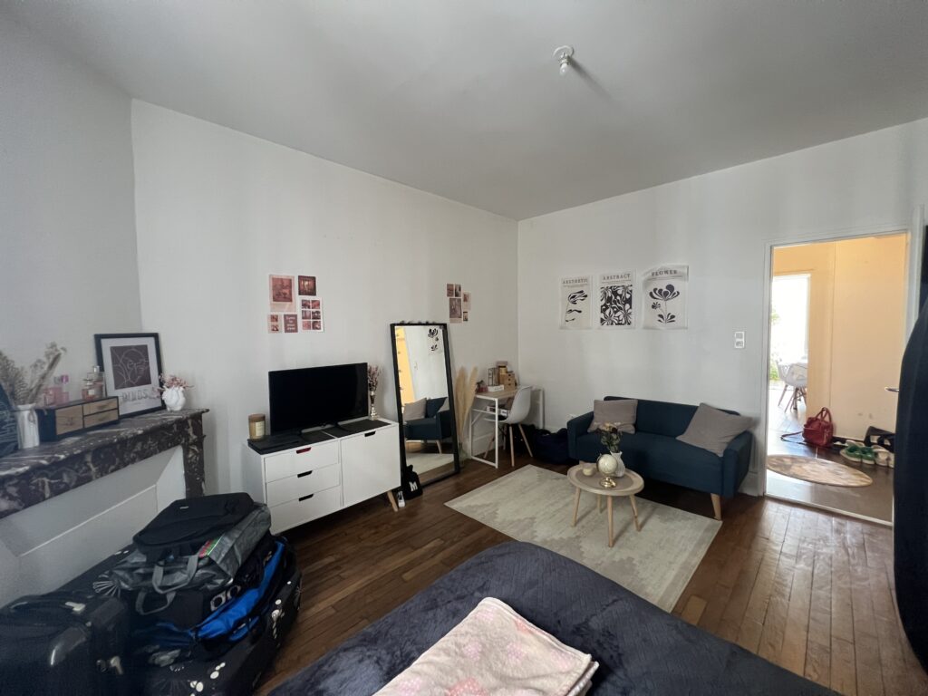 Appartement T1 avec cour privative